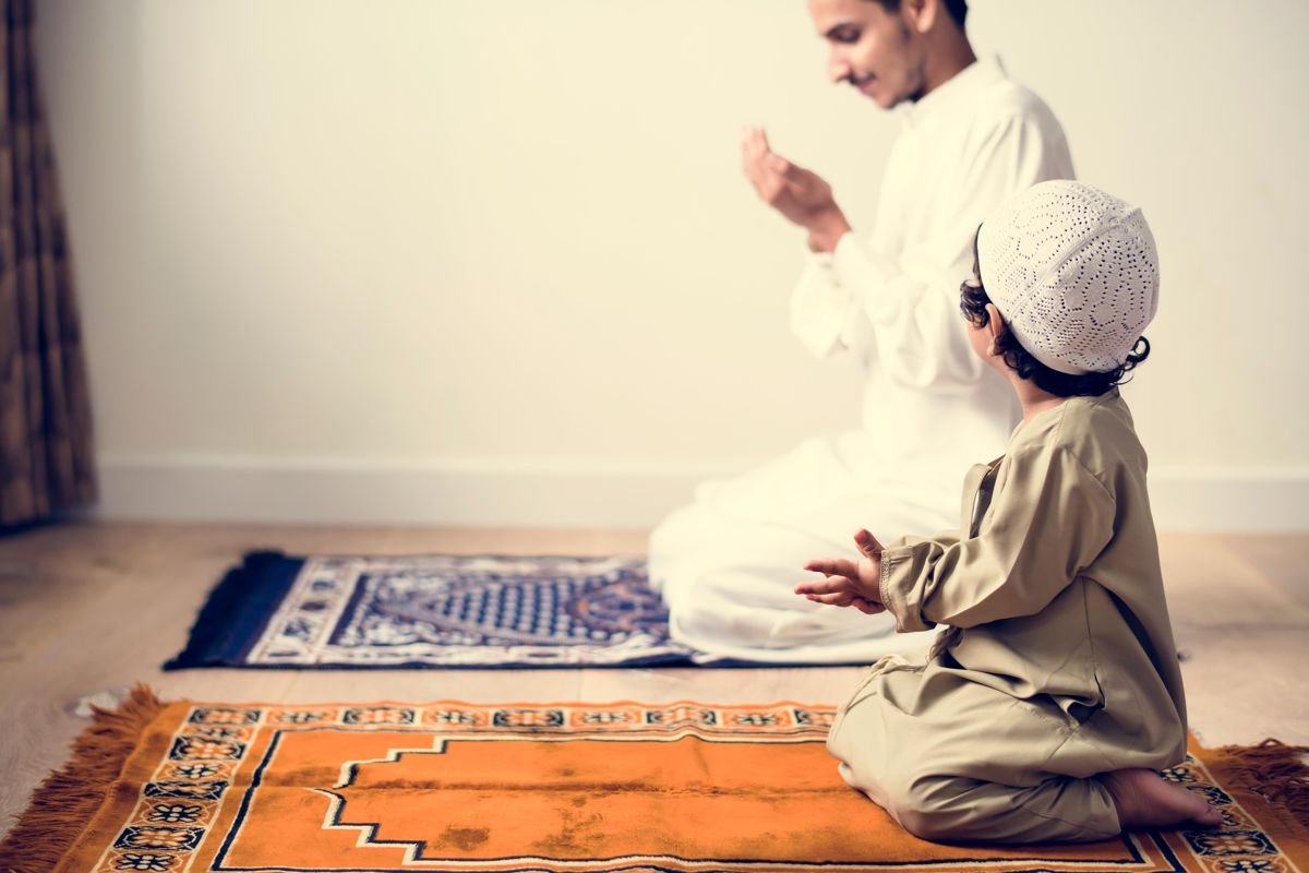 مواقيت الصلاة في الشارقة يونيو 2022