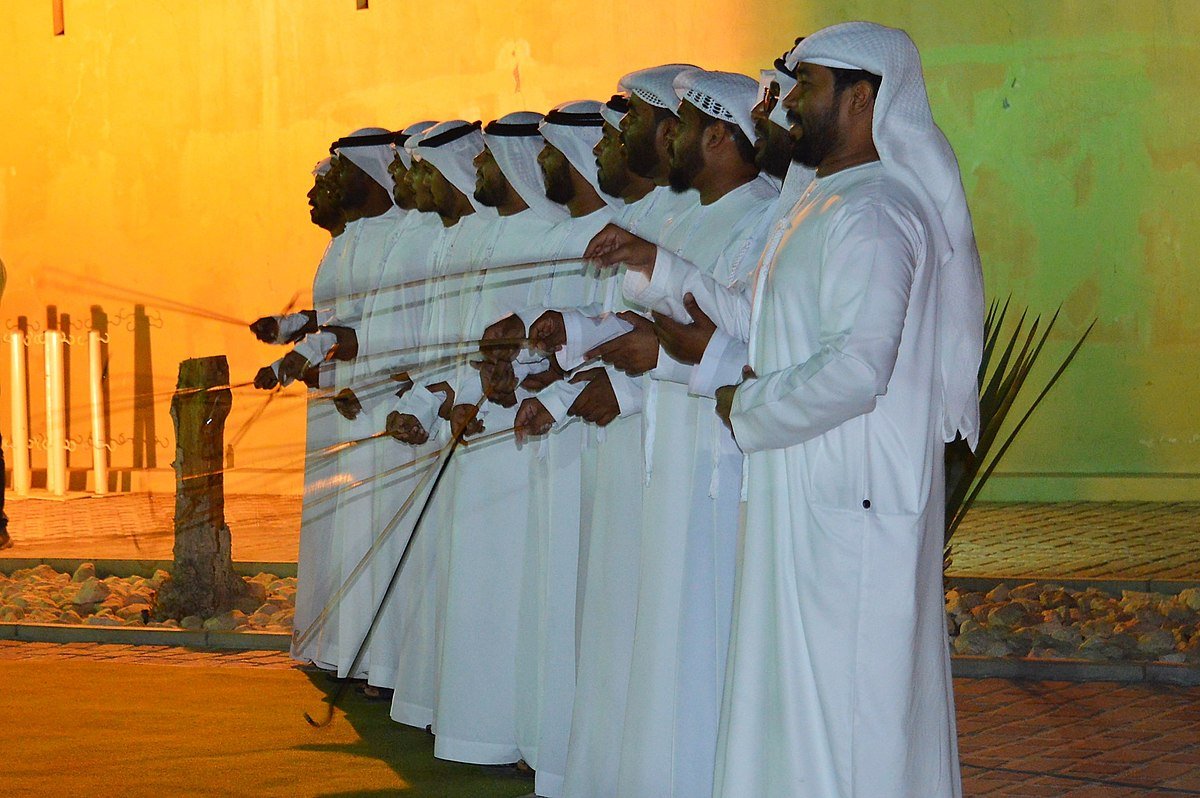 الرقصات و الفنون الشعبية في الامارات