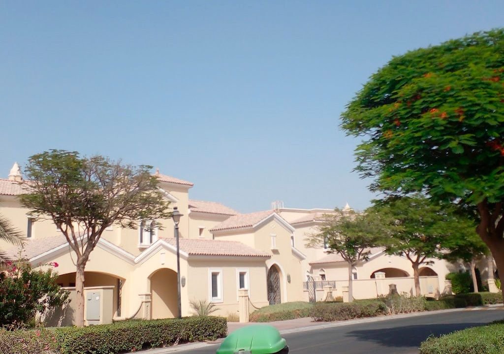 معلومات عن بولو هومز المرابع العربية