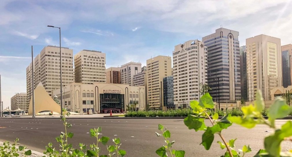 معلومات عن الدانة أبوظبي