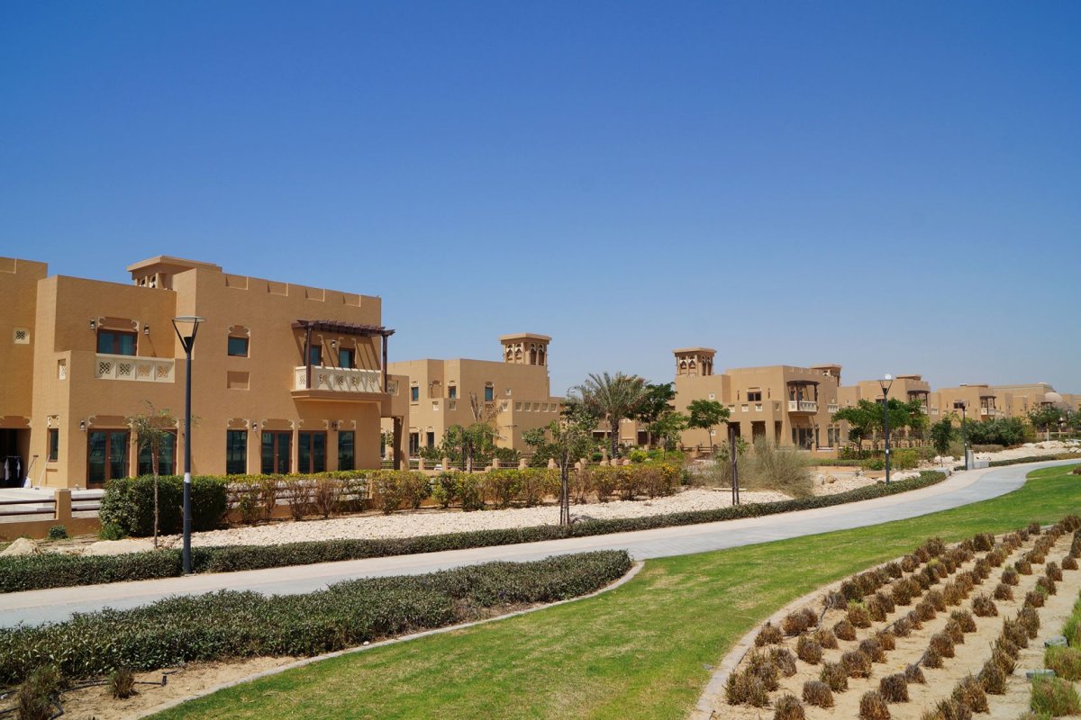 معلومات عن فلل طراز دبي