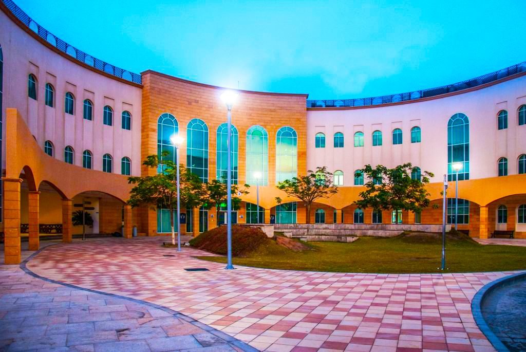 دليل مدرسة برايتون كوليدج، أبوظبي
