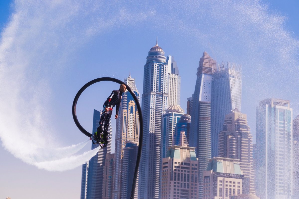 أماكن لممارسة لعبة فلاي بورد في دبي