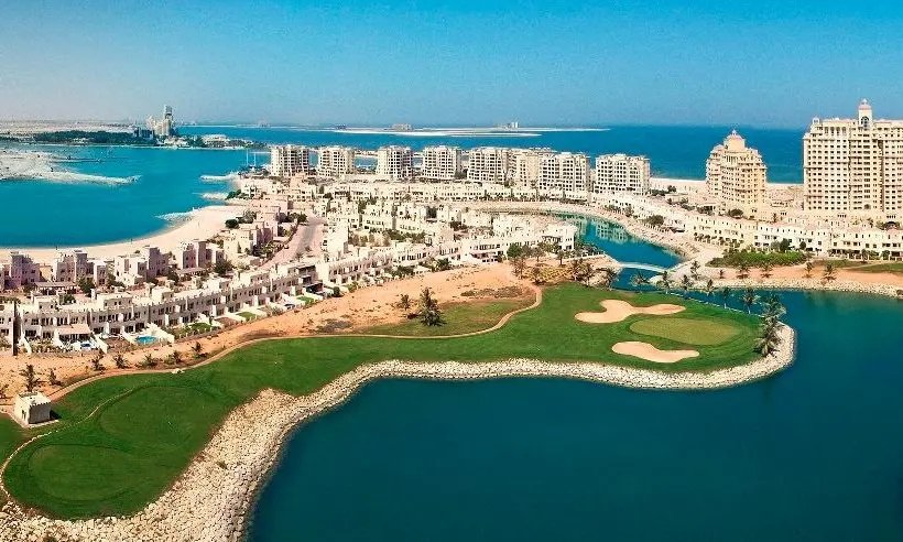 كم تبلغ تكلفة الإقامة في مشروع باسيفيك جزيرة المرجان؟ 