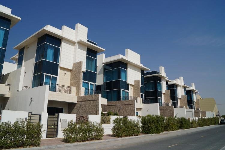 معلومات عن فلل غولدن وودز، قرية جِمِيرا الدائرية