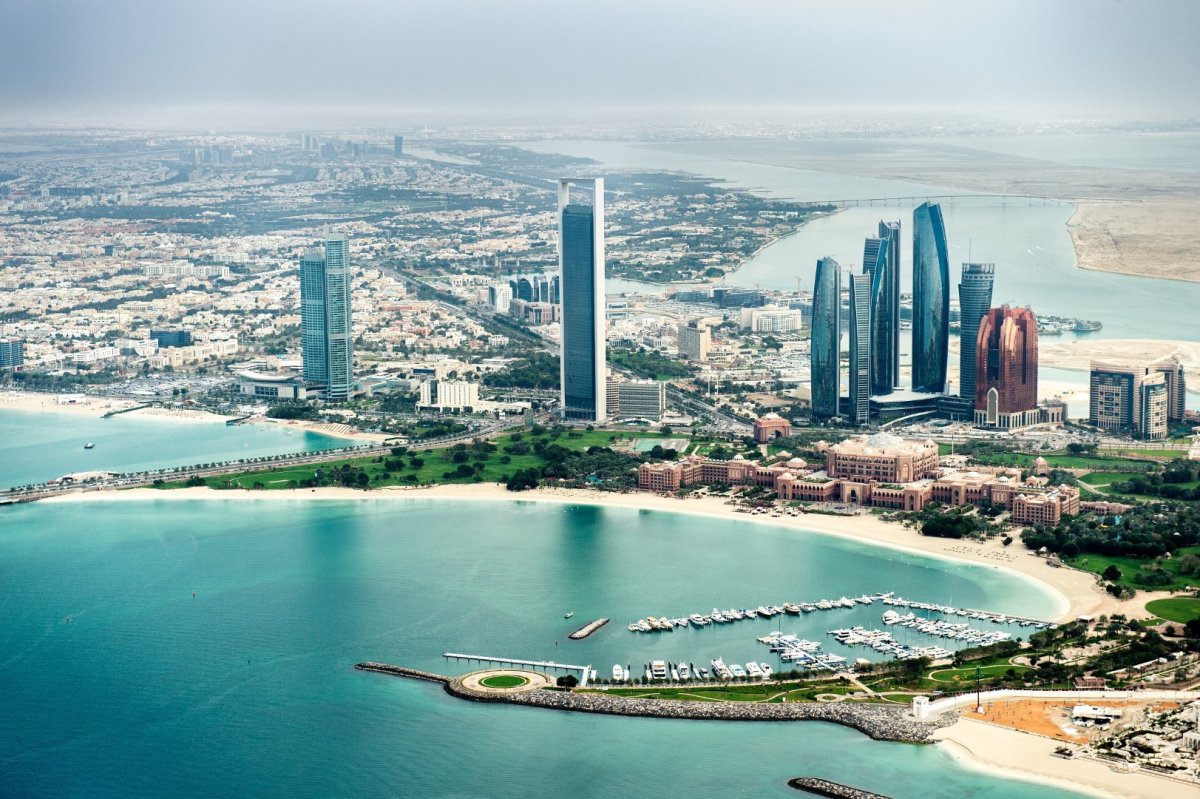 أشهر الأماكن السياحية في أبوظبي 2024