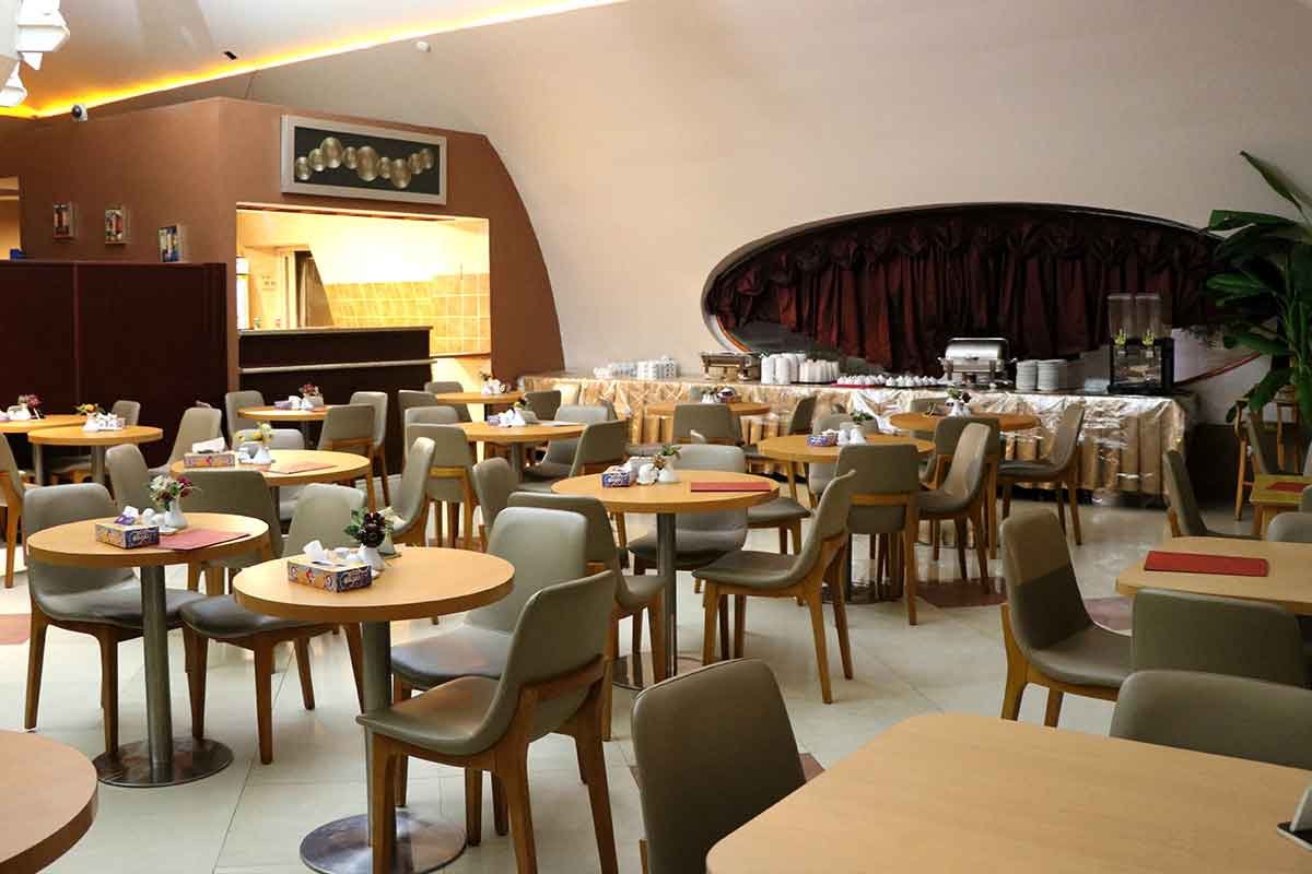 أبرز 5 مطاعم مجمع دبي للاستثمار 2024