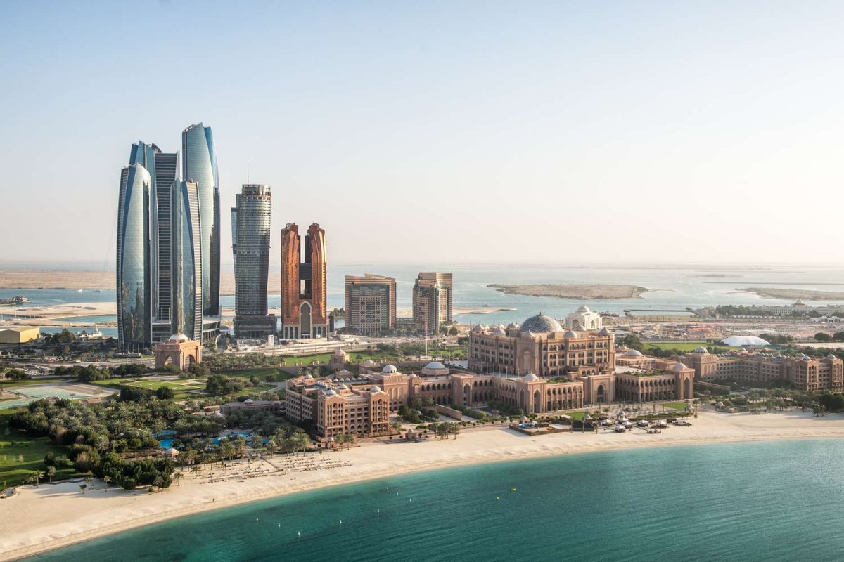 دليل الفنادق القريبة من مطار أبوظبي الدولي 2024