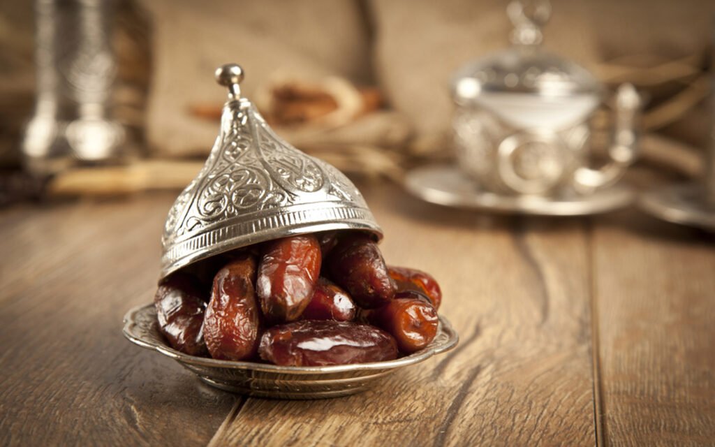 سوق ابوظبي للتمور العنوان والخدمات ومواعيد العمل داخله