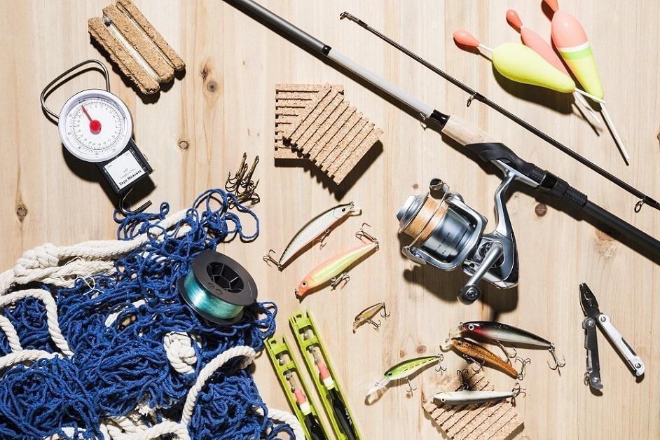 دليل أفضل متاجر بيع أدوات صيد الأسماك في دبي