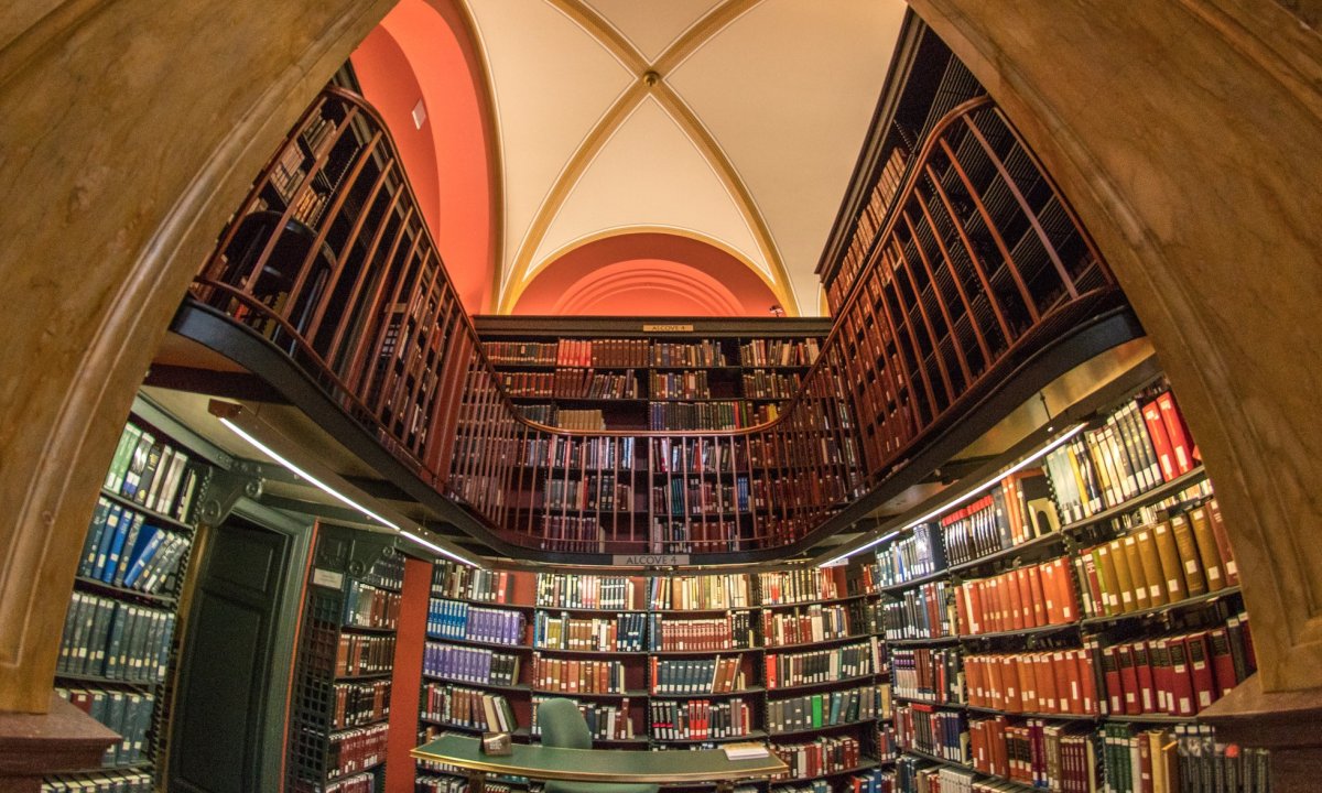 قائمة أشهر المكتبات في عجمان 2024