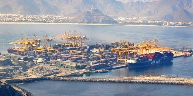كل ما عليك معرفته عن ميناء خورفكان في الشارقة