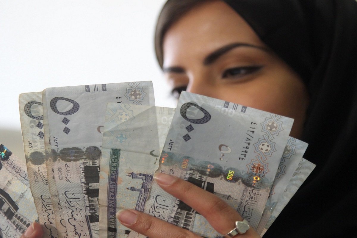 رؤية المال في المنام للمتزوجة