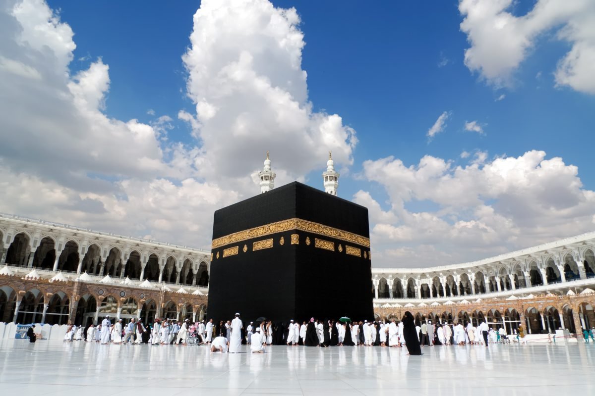 دليل أشهر مكاتب العمرة في دبي العناوين وطرق التواصل
