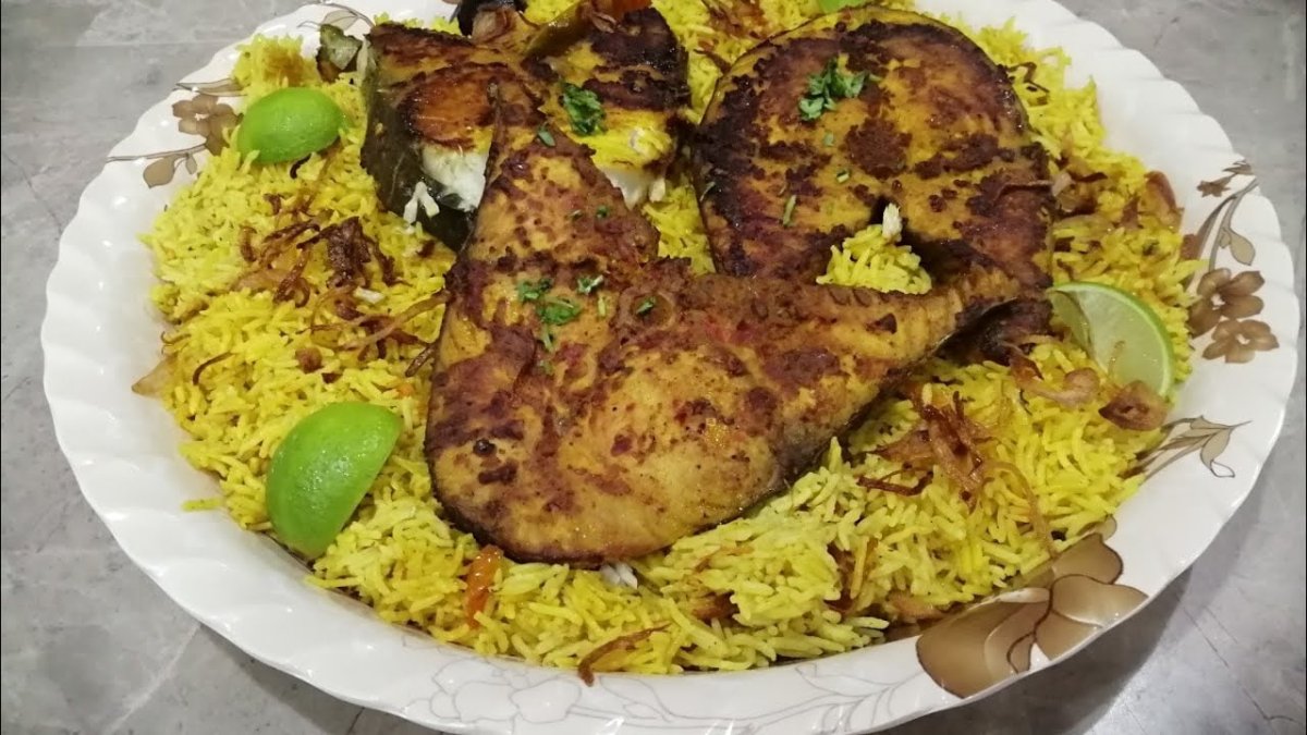 عمل مجبوس سمك بالطريقة الإماراتية