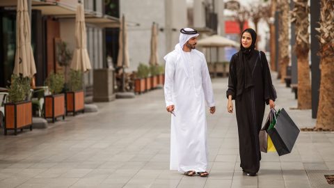 محلات بيع وتفصيل الثوب الإماراتي في دبي