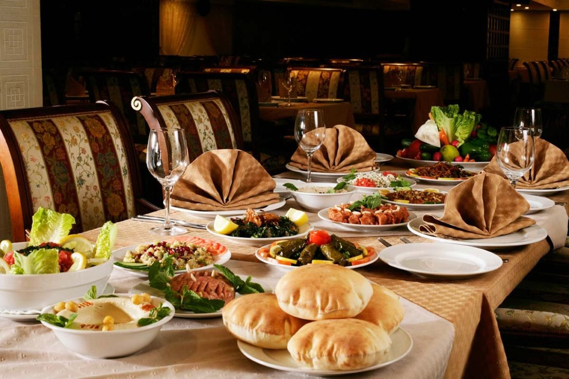 أشهر مطاعم الكافتيريا في أبوظبي أشهر مطاعم الكافتيريا في أبوظبي