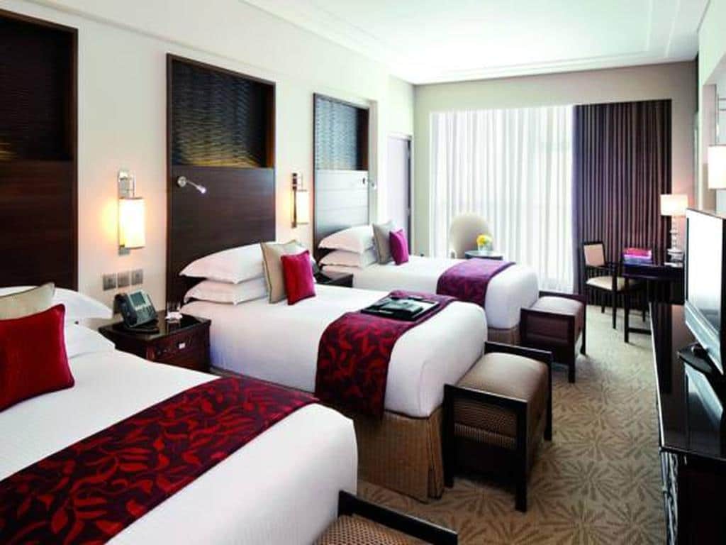 مزايا وعيوب فندق مطار الشارقة مزايا وعيوب فندق مطار الشارقة