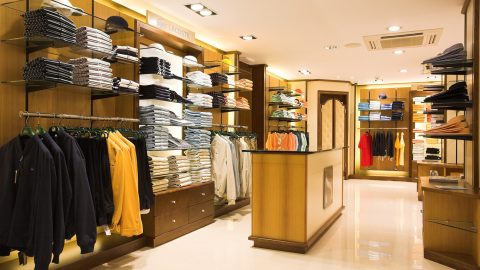 أرخص محل ملابس في دبي