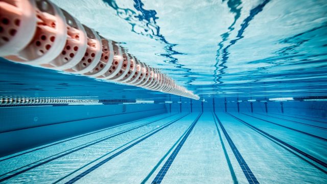 أفضل نادي تعليم السباحة للنساء في الشارقة 2023