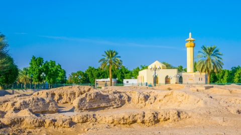 كل ما تريد معرفته معلومات عن قرية العيون ، العين