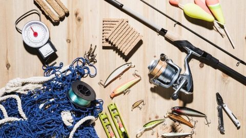 دليل أفضل متاجر بيع أدوات صيد الأسماك في دبي