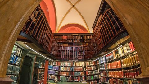 قائمة أشهر المكتبات في عجمان 2024