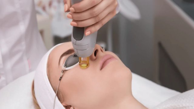 أفضل عيادات الجلدية والليزر في أبوظبي لعام 2024
