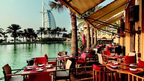 مطاعم شارع الضيافة في دبي